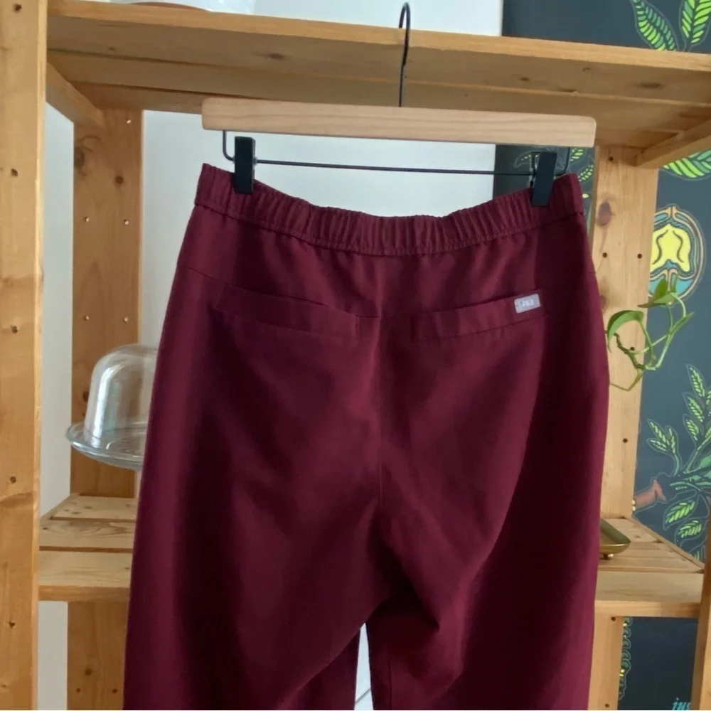 FIGS Maroon Red Tansen Jogger Scrub Pants Small